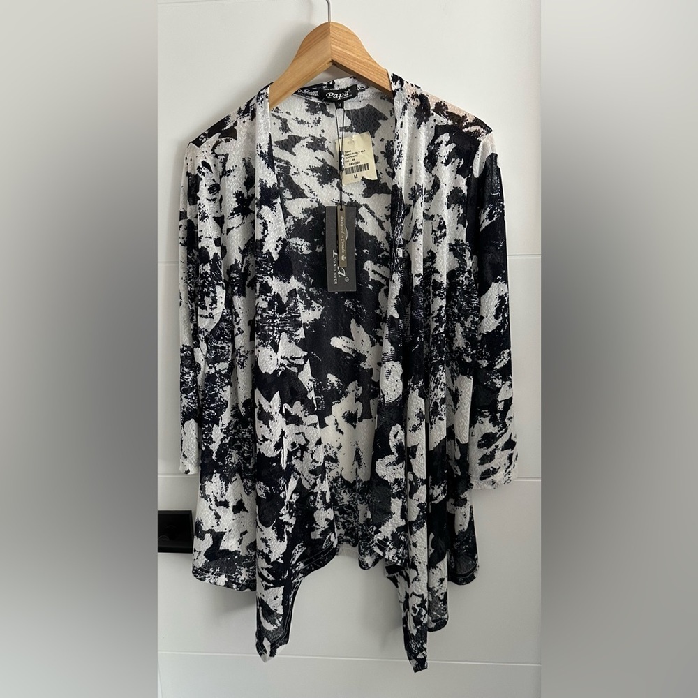 ✨NWT✨Papa Vancouver: Women’s Open Cardigan- Size Medium